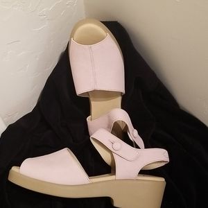 Rockport pink leather sandals